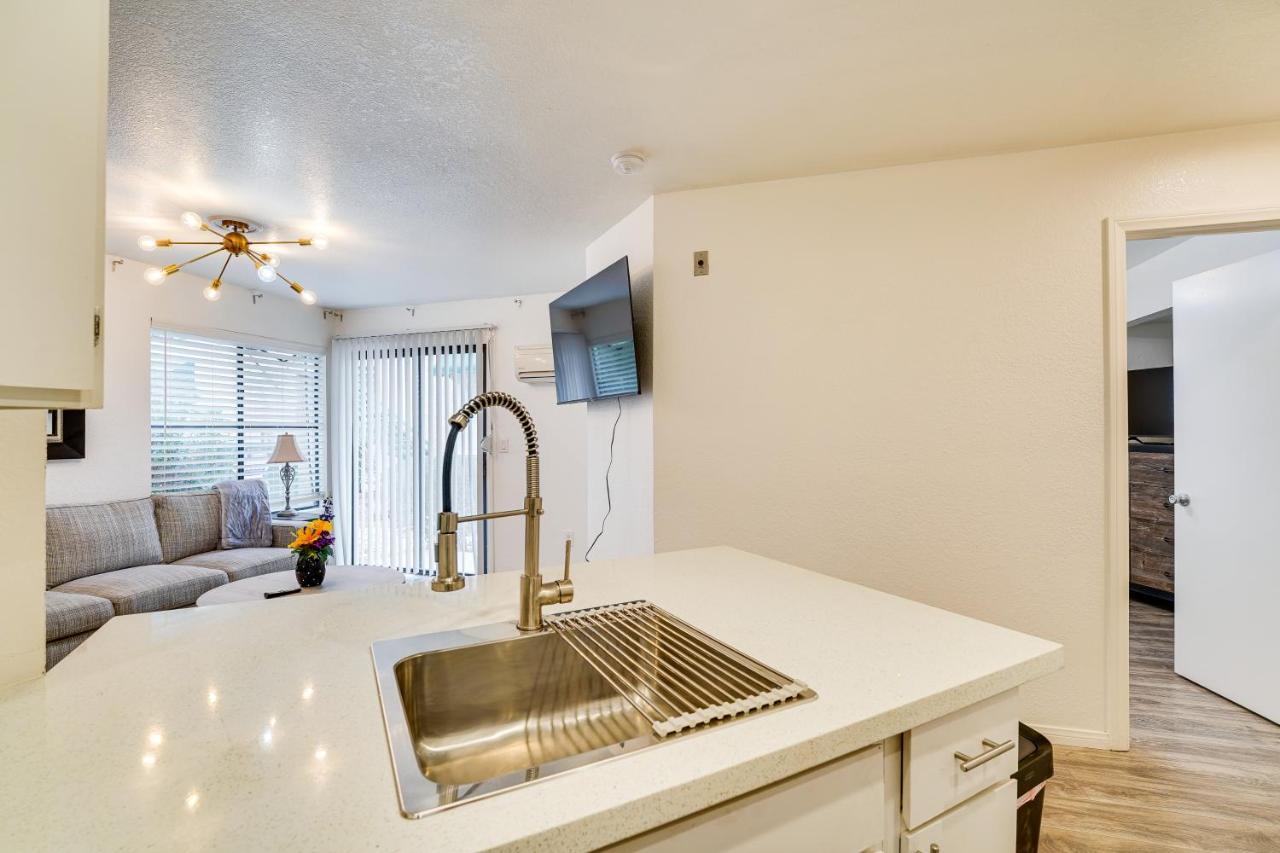 Vacation Rental Near Las Vegas Strip With Pool! Luaran gambar