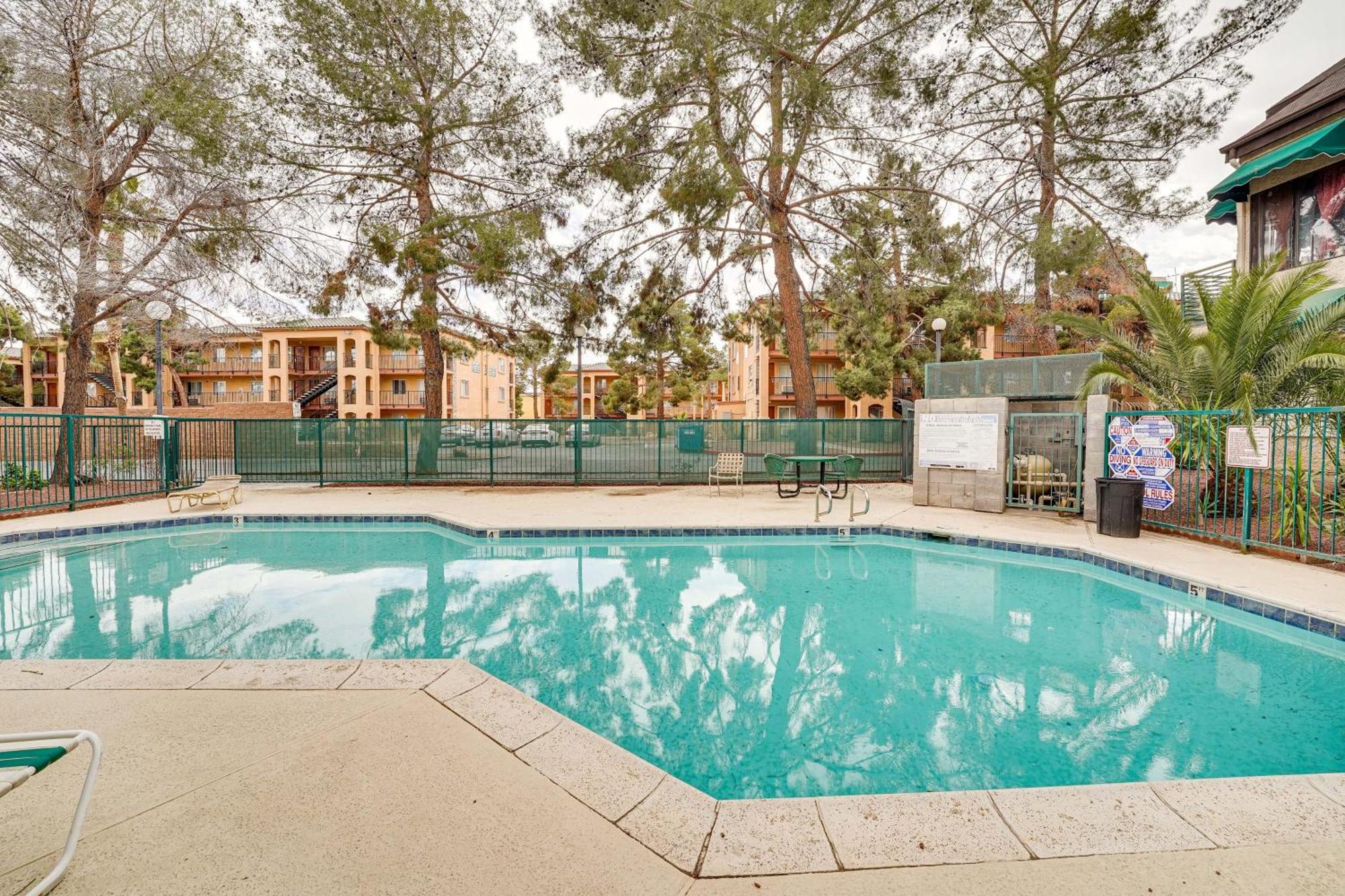 Vacation Rental Near Las Vegas Strip With Pool! Luaran gambar